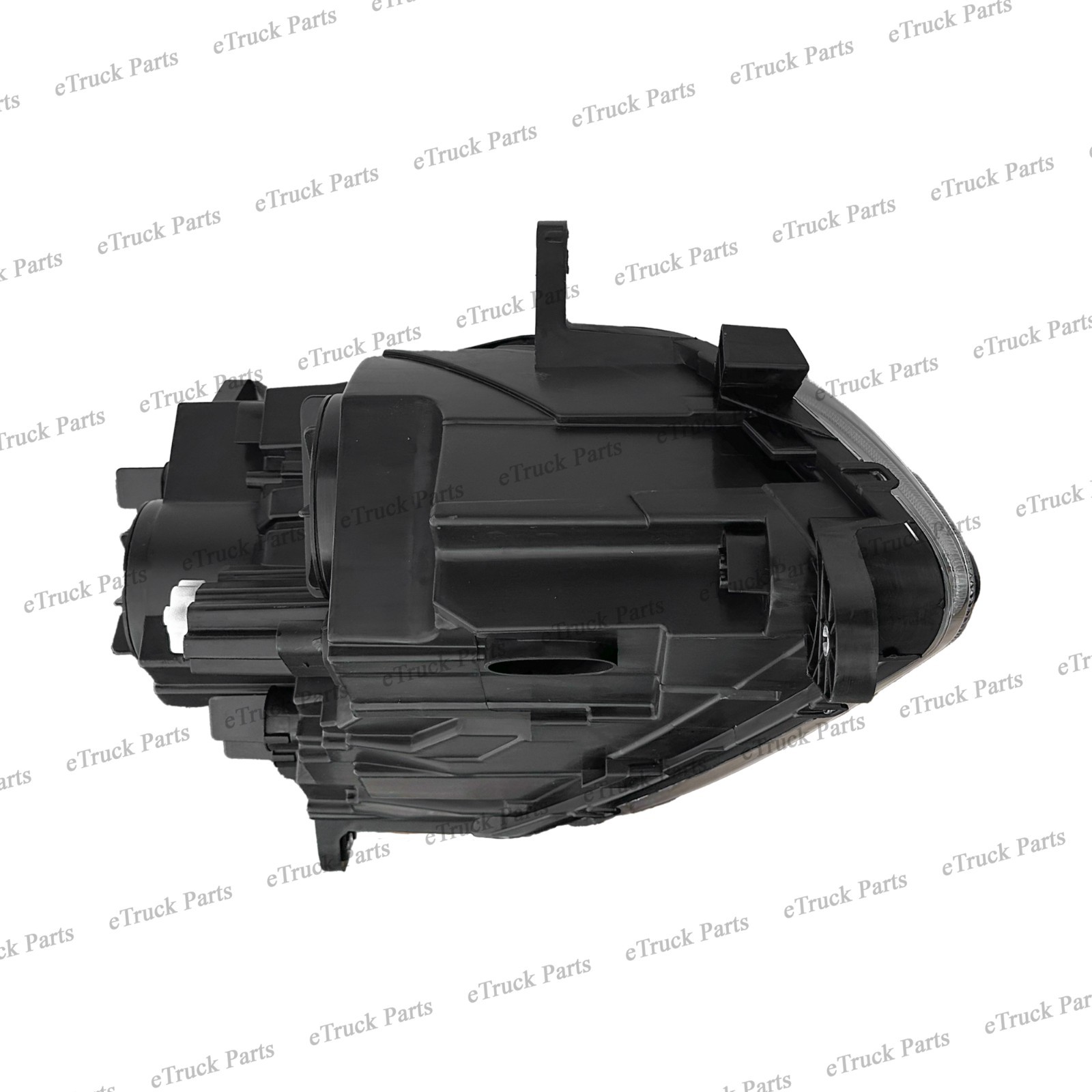 2015–2021 Peterbilt 579 Driver Side Halogen Headlight Assembly | P54-6163-100