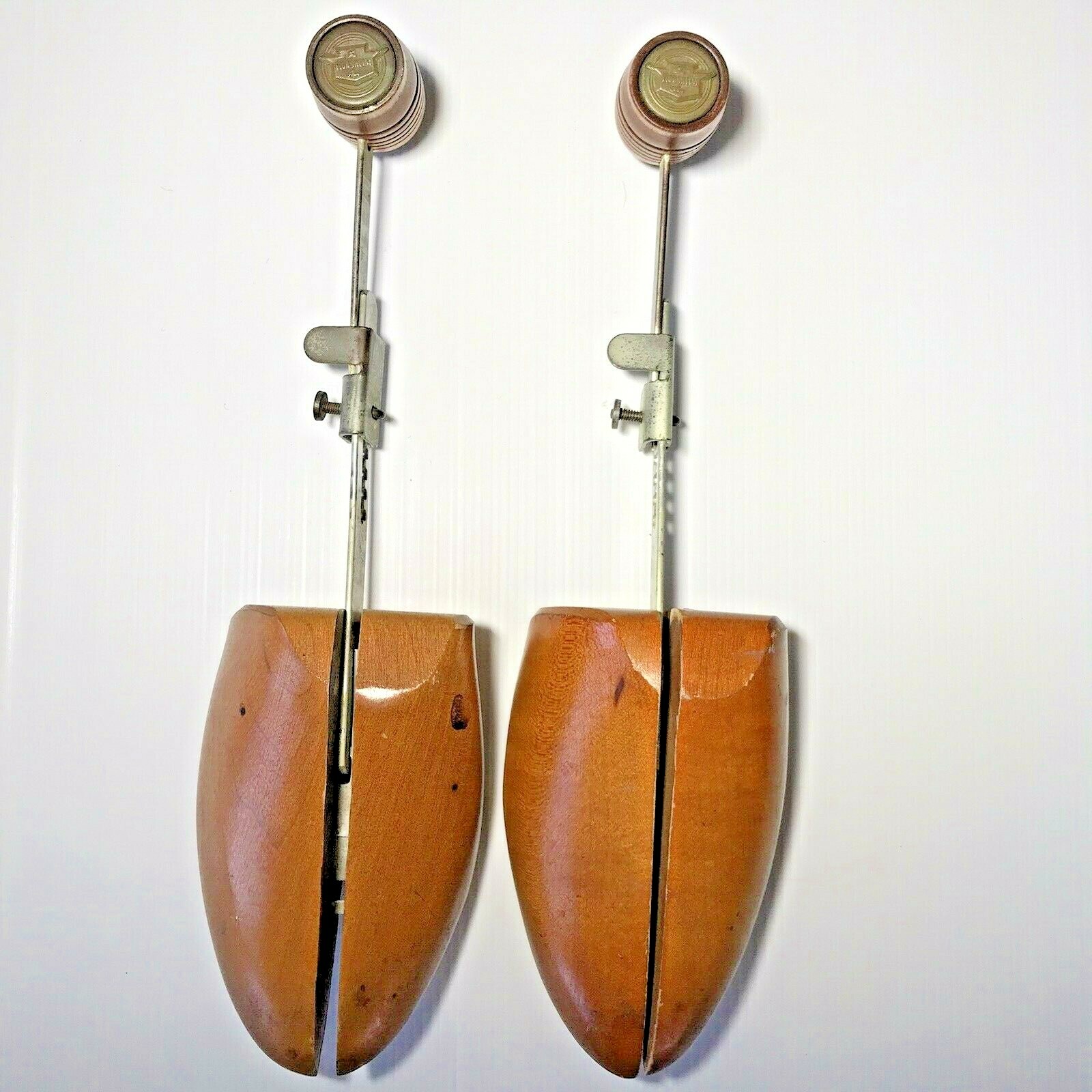Vintage Pair Florsheim Solid Wood Shoe Tree Stretcher Shaper Mold Adjustable Sz4