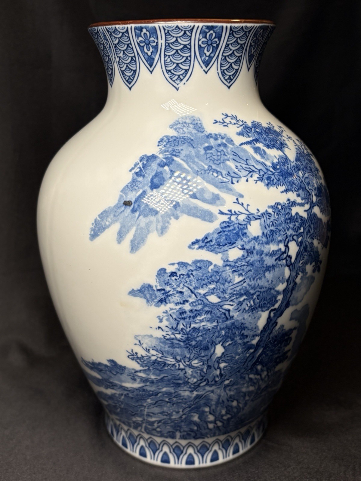 VTG Oriental Blue & White Chinoiserie Vase 9.5" Asian Mountain Pines Scene