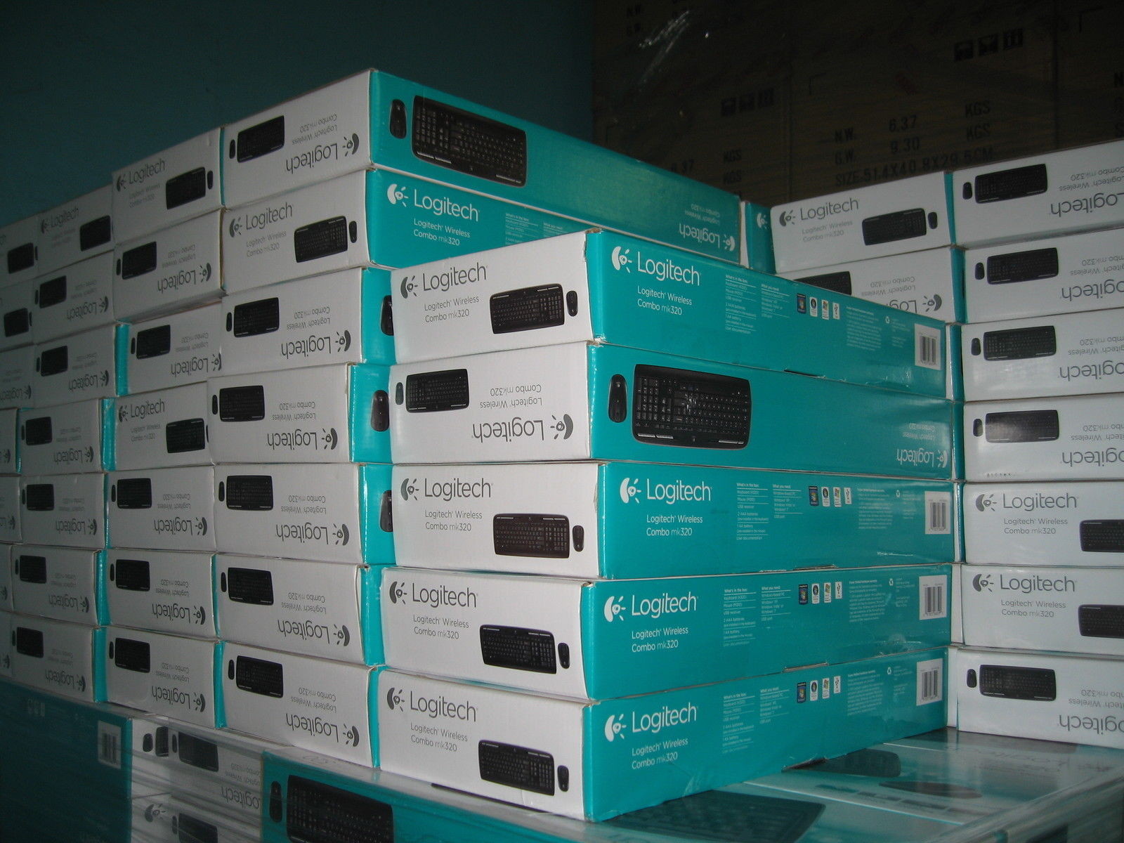 Logitech Wireless Desktop MK320 Cordless Keyboard & Mouse 920-002836