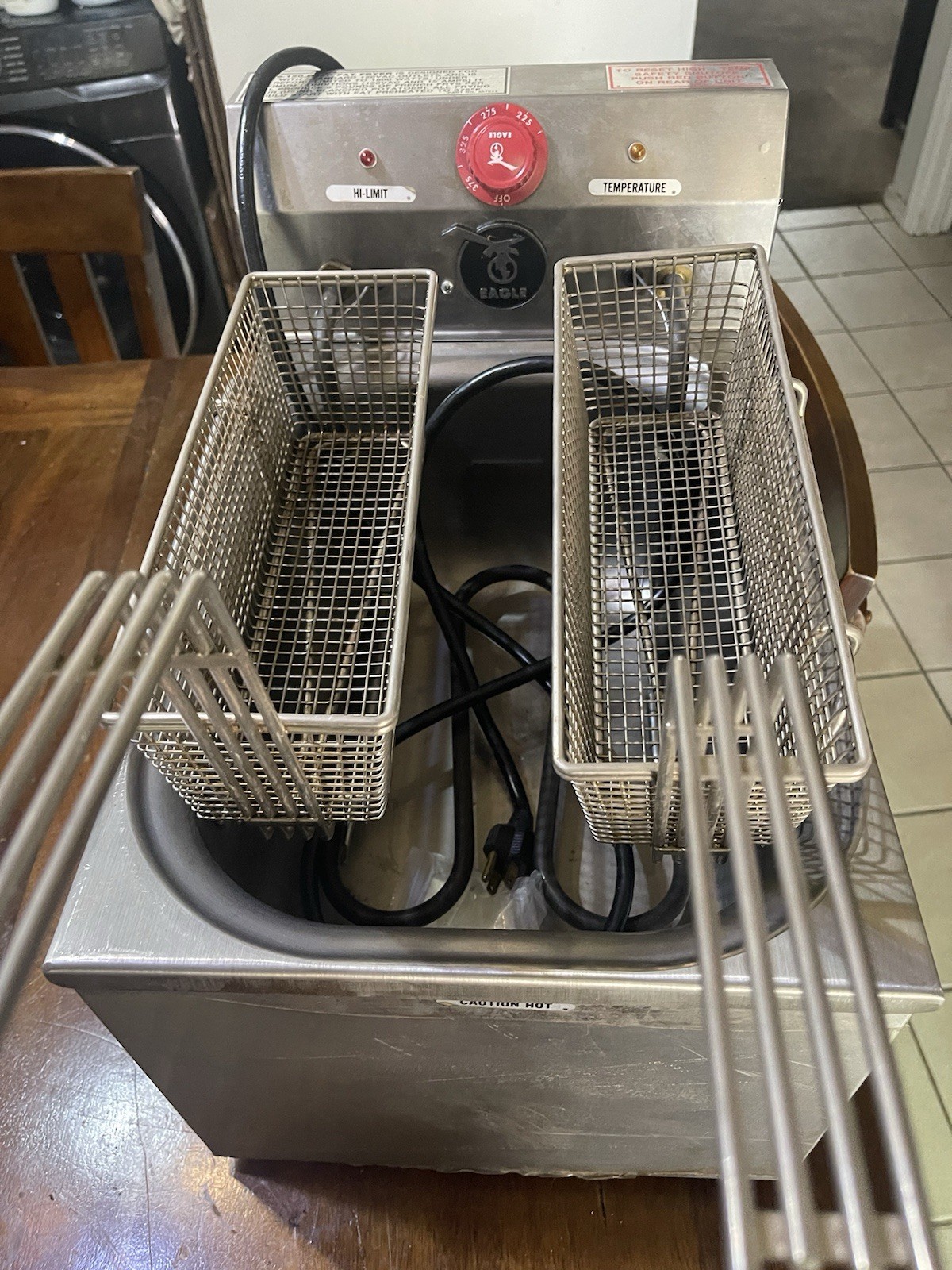 Pre-Owned Eagle Countertop Deep Fryer Model EF10-120 TESTED