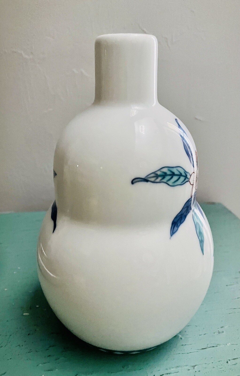 Imaizumi Imaemon Nishiki peach gourd Vase made in Japan Living National Treasure