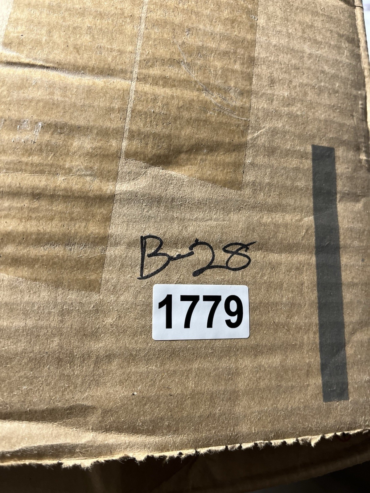 Rinnai RE140iN Indoor Tankless Water Heater 140k BTU Natural Gas (B-28 #1779)