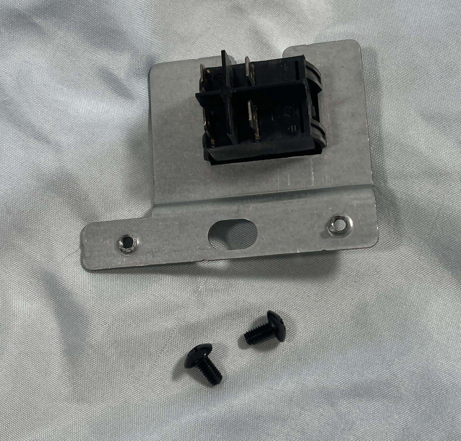 Crathco Cold Beverage Dispenser CS-4E/2D/3D-16 - On Off Rocker Switch - 99066