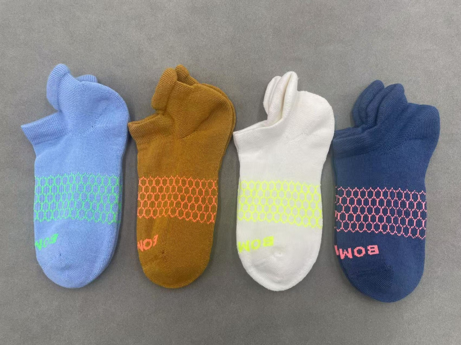 4 Pairs Bombas Women's Solid Honeycomb Ankle Socks Size small 4 Colors