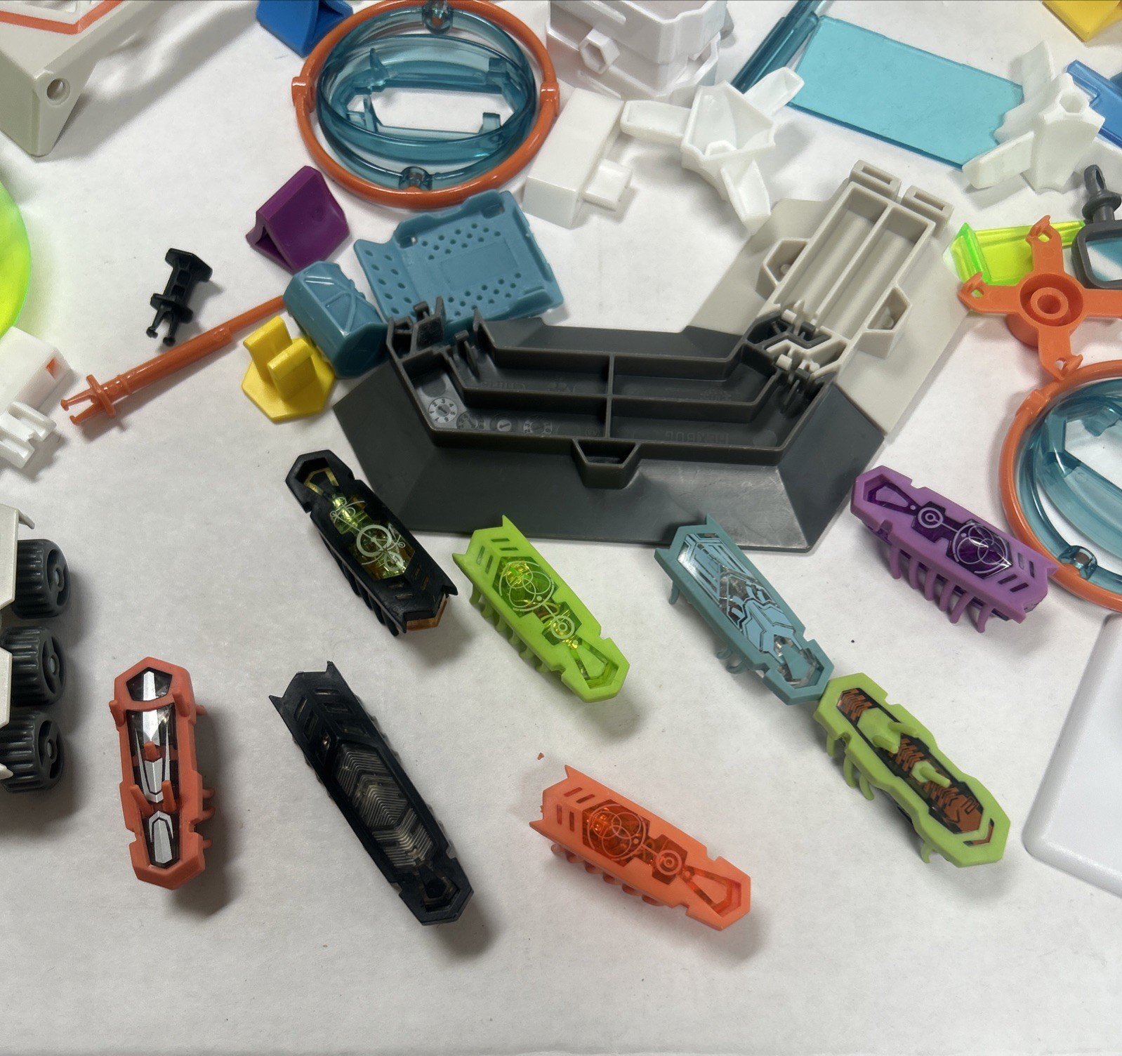 Hex Bug Nano Large Lot , Parts & Accessories And 8 Bugs