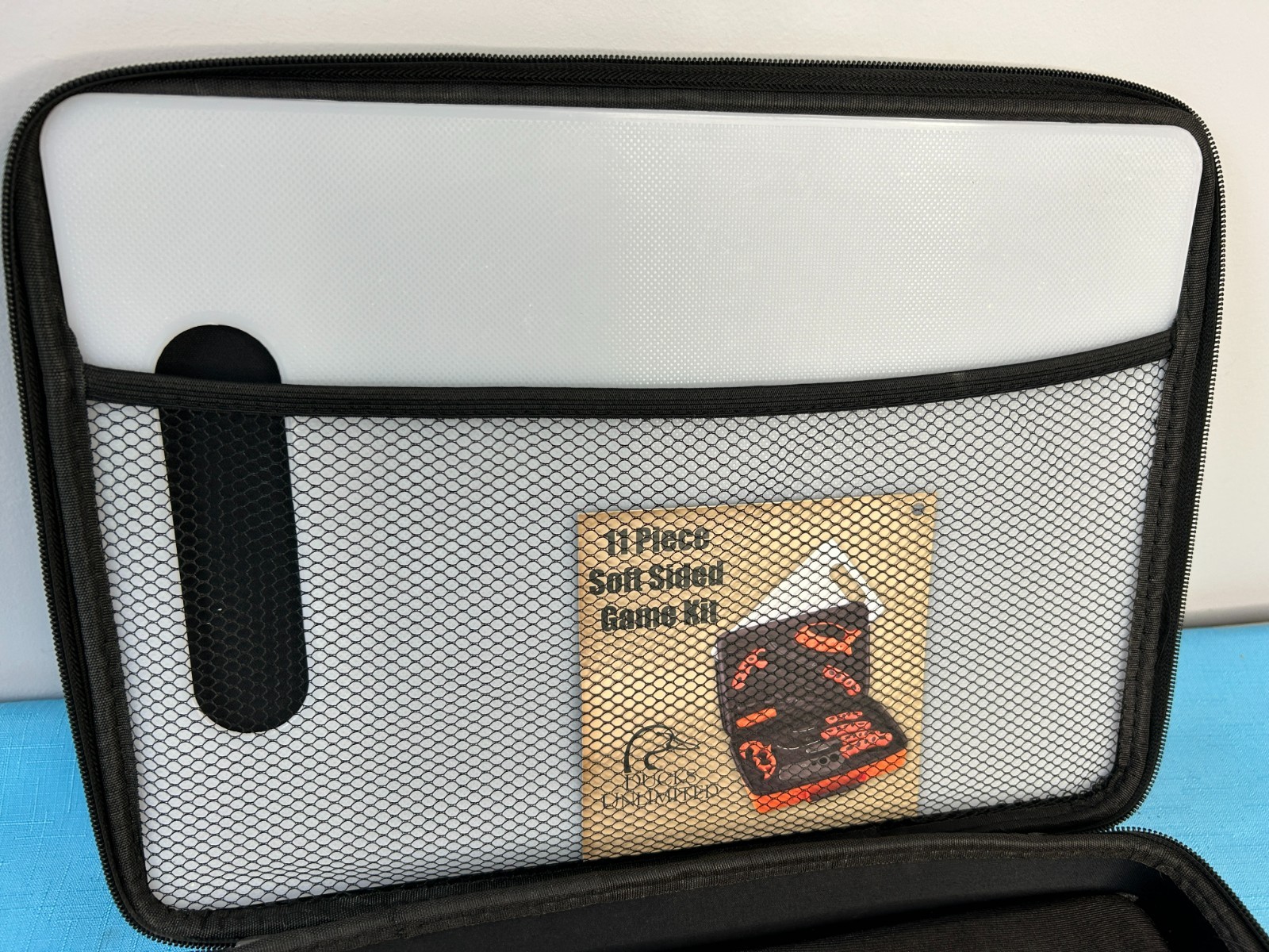 Ducks Unlimited 11 piece Field Dressing Game Kit Knife Steel Soft Sided Case