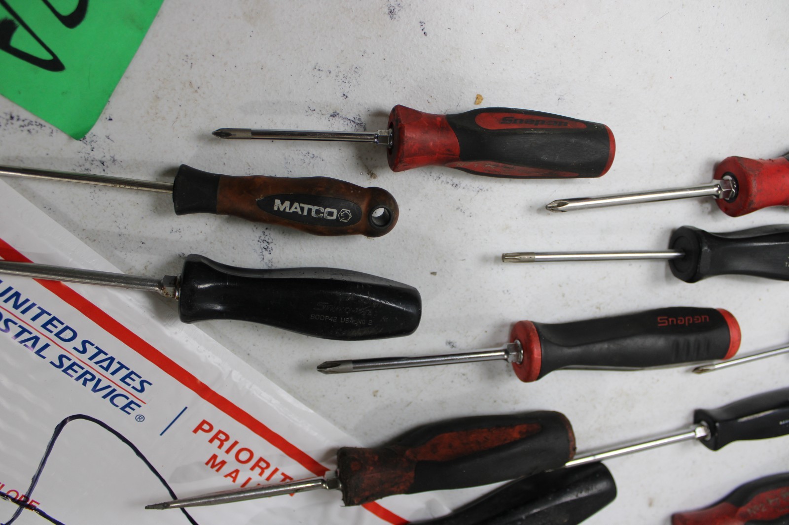 Snap On Screwdriver Set, Red -Green…used 12 PC Lot 🇺🇸 Mixed 8C