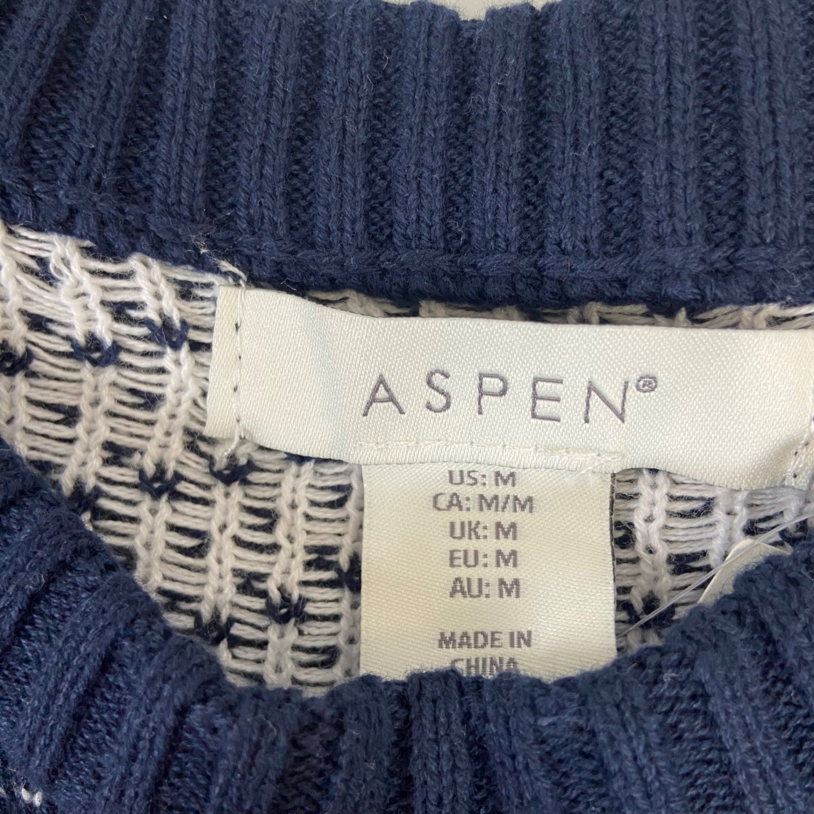 Aspen Mens Medium Polar Bear Christmas Sweater Navy Blue Red White Fair Isle