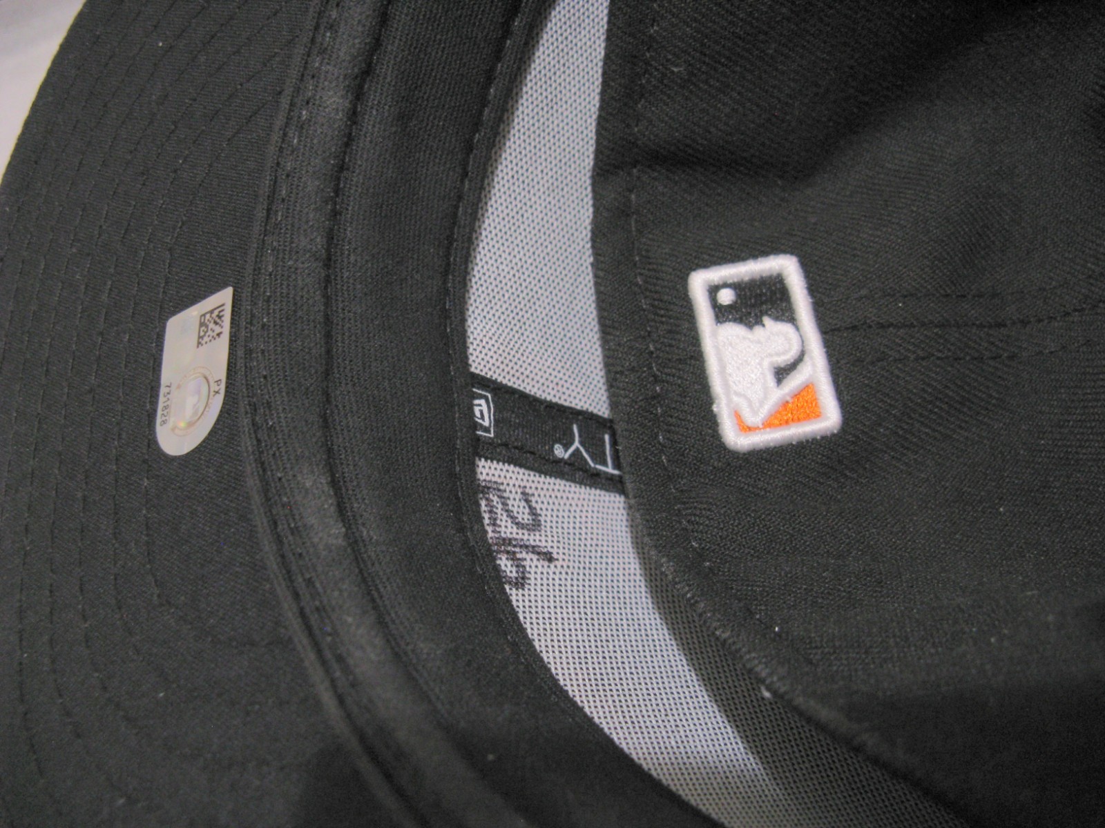 Matt Chapman game used 2025 San Francisco Giants black baseball cap 9/28 MLB