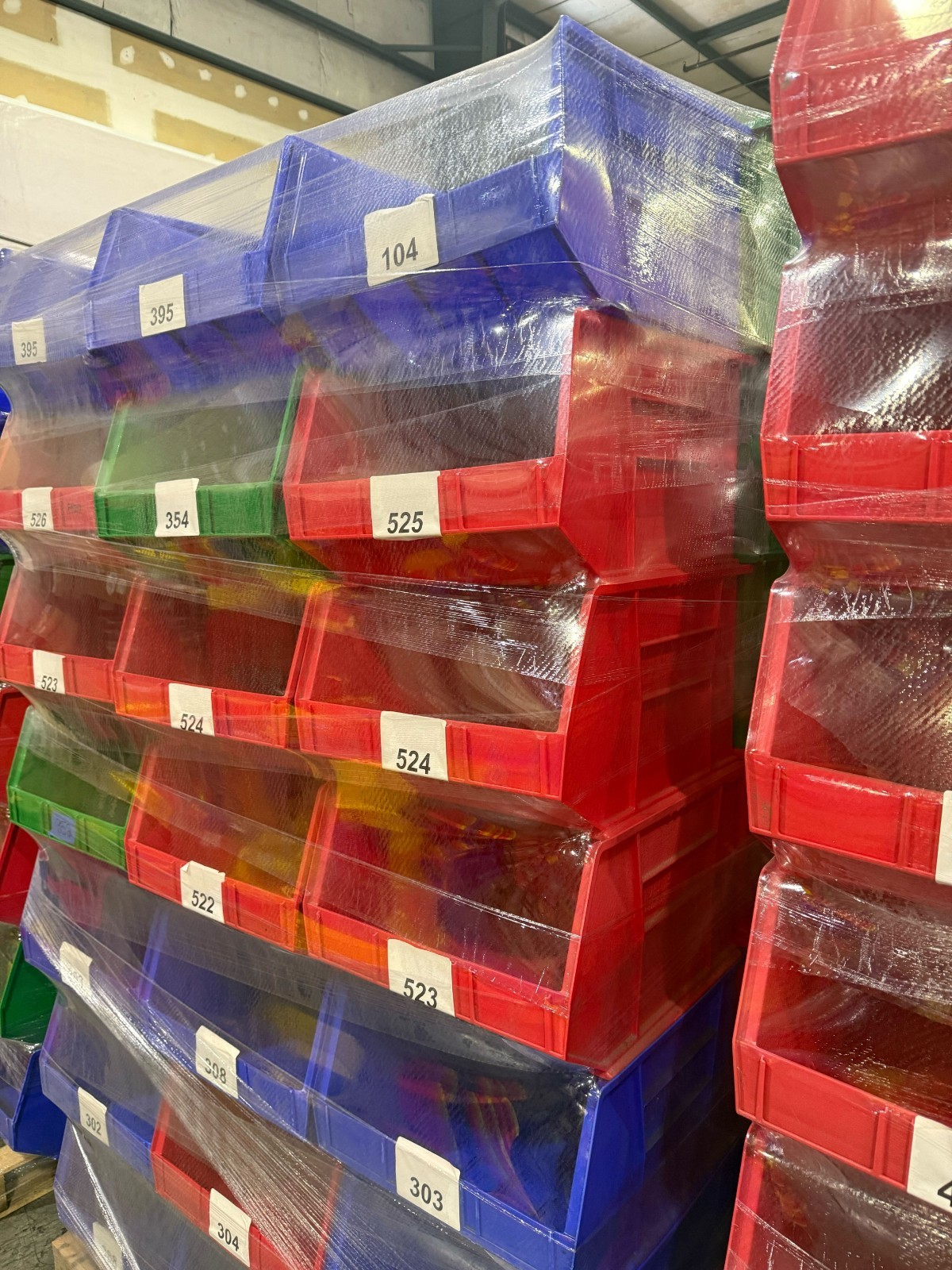 AkroBins Plastic Storage Bin 18 x 16.5 x 11 Used Organizer