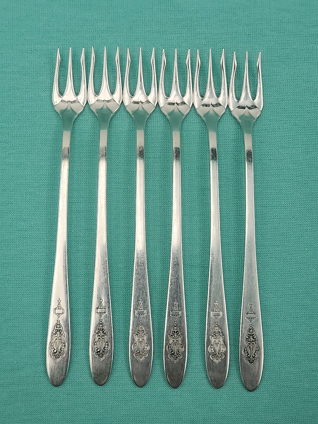 Oneida Community Silverplate BIRD OF PARADISE 6 COCKTAIL FORKS 6" No Monogram