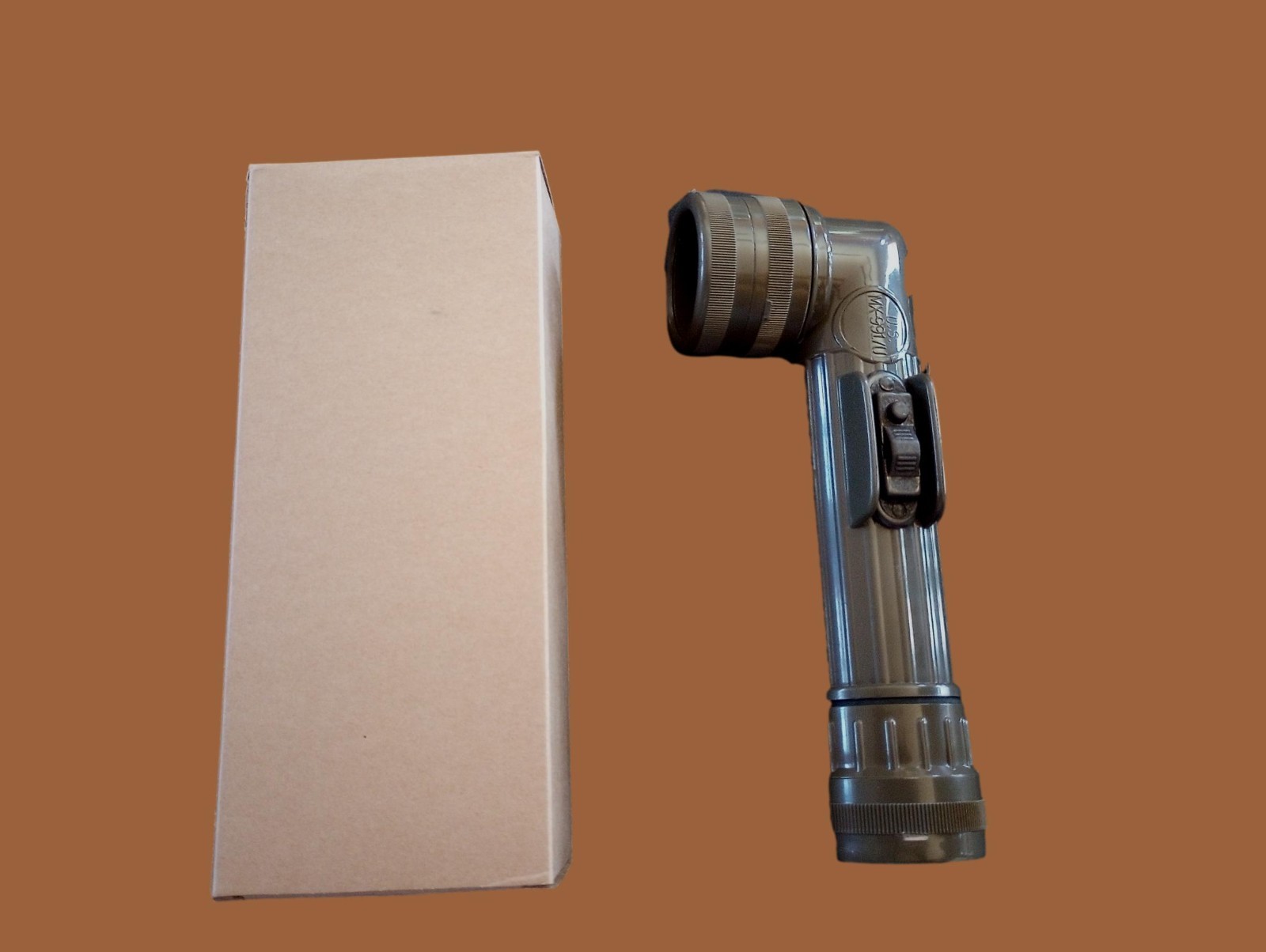 U.S MILITARY ISSUE ANGLE HEAD FLASHLIGHT FULTON MX-991/U OD GREEN U.S.A MADE NEW