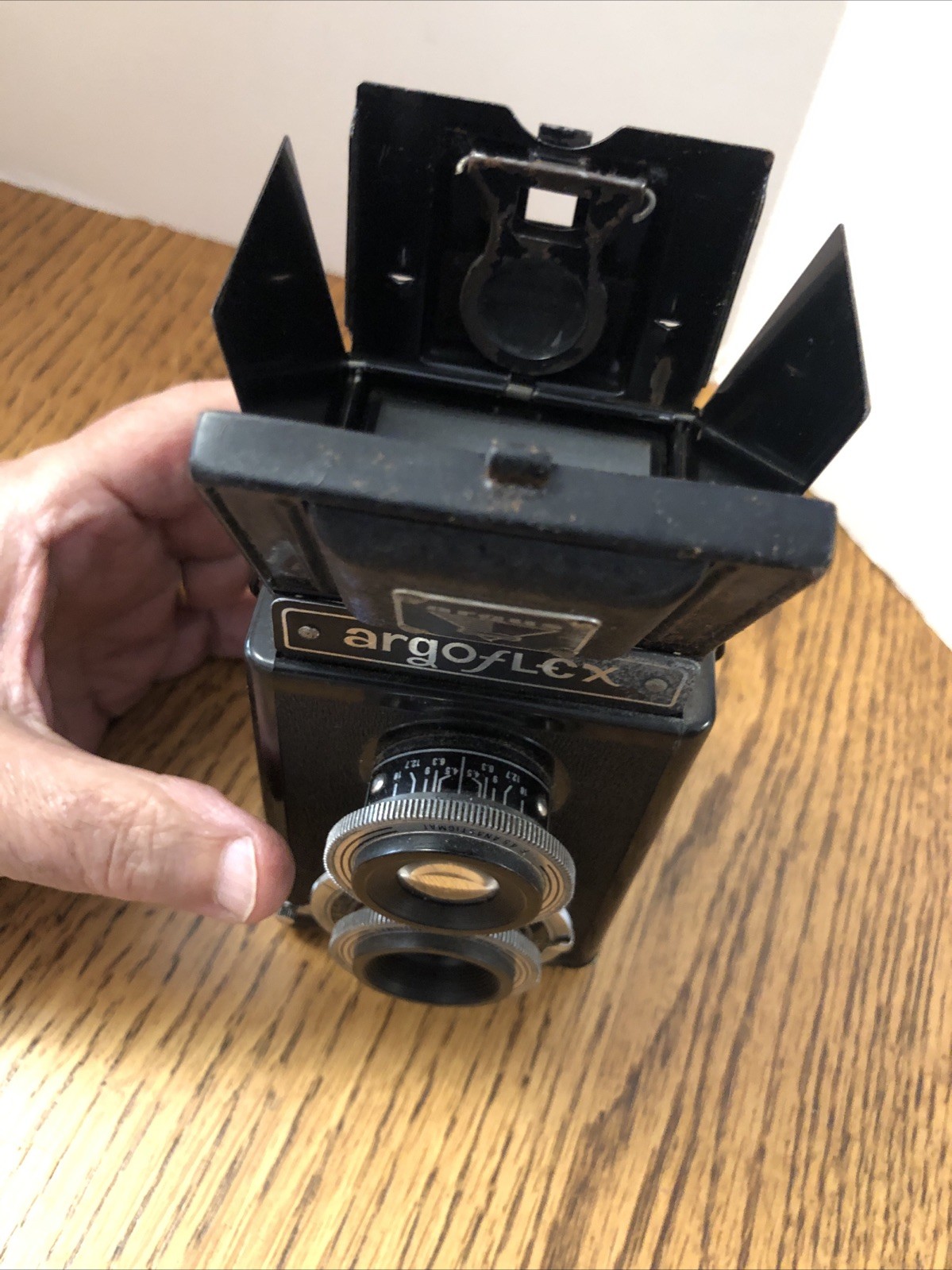 ARGUS ARGOFLEX MODEL E CAMERA W/Leather Case - 1940’s vintage 75mm For Parts