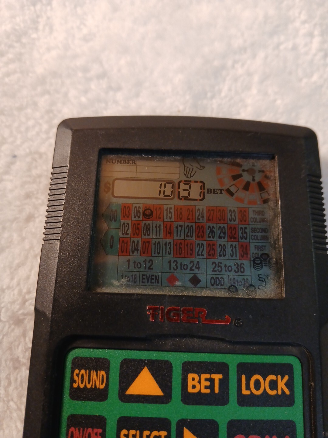 Caesars Palace Roulette 1993 Hand Held Electronic Game By Tiger Electronics VTG