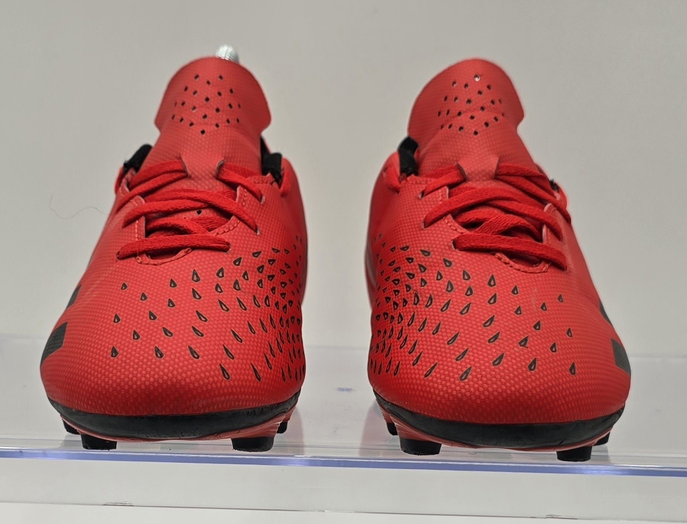 ADIDAS Predator Red/Black Soccer Cleats Size 6