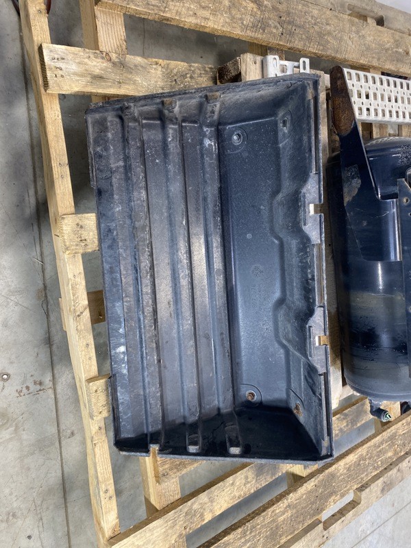2012 Volvo VNM Battery Box (600-12494)