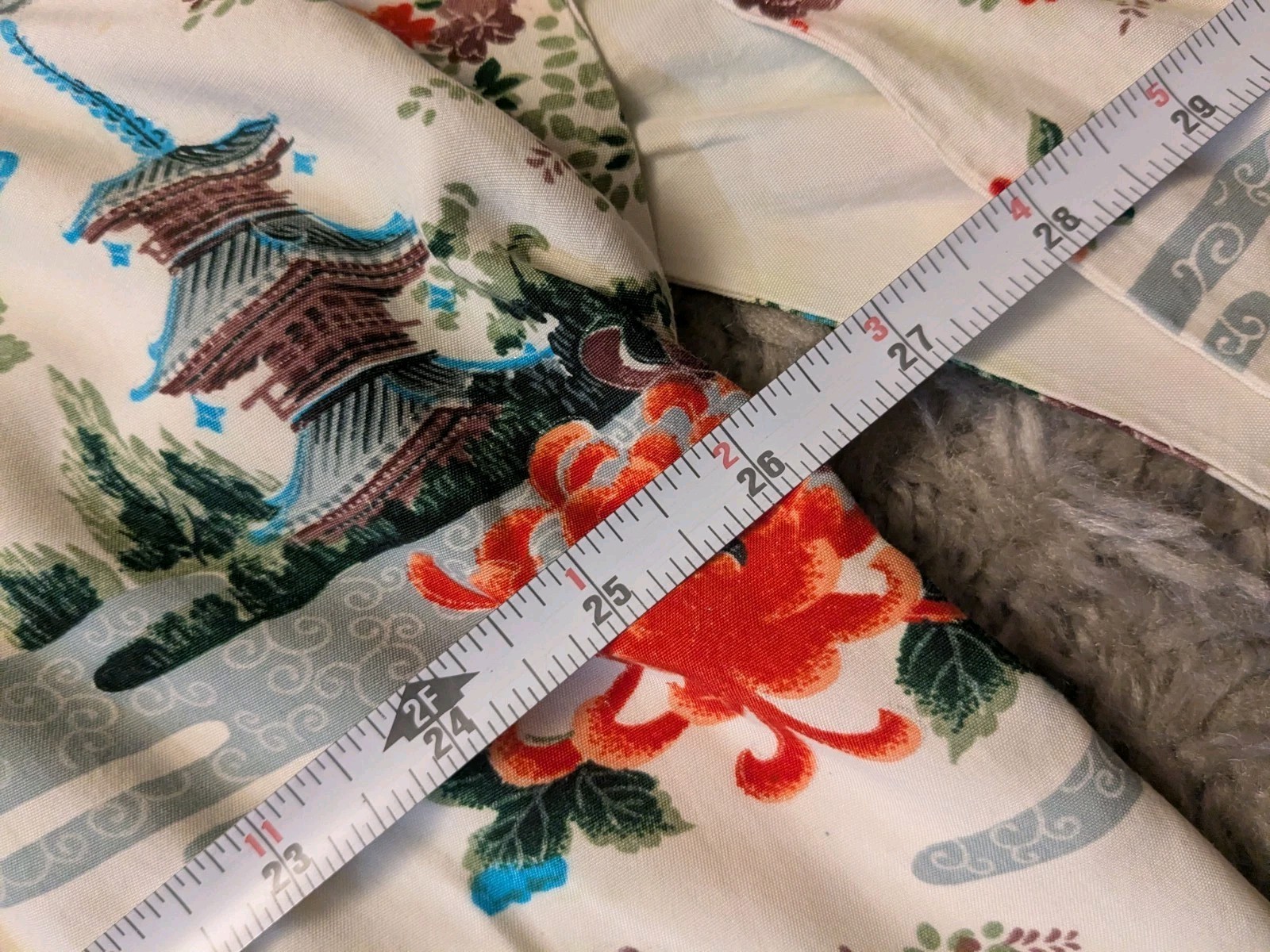 VTG Fashion Mart Belted Kimono w/ Flowers, Bridges and Japanese Houses