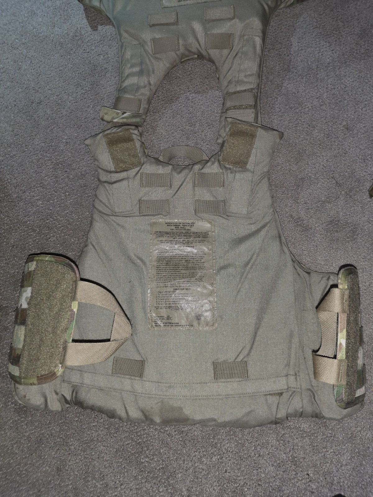 Army OCP Multicam Body Armor Plate Carrier with Kevlar Inserts Size Small