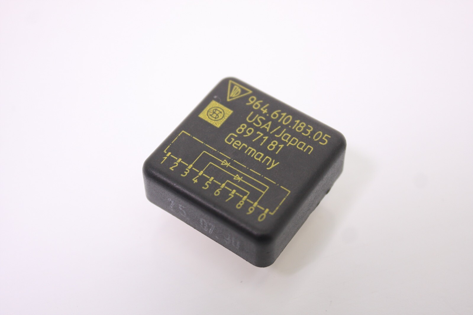 Porsche 964 OEM Bridge Adapter Relay 96461018305