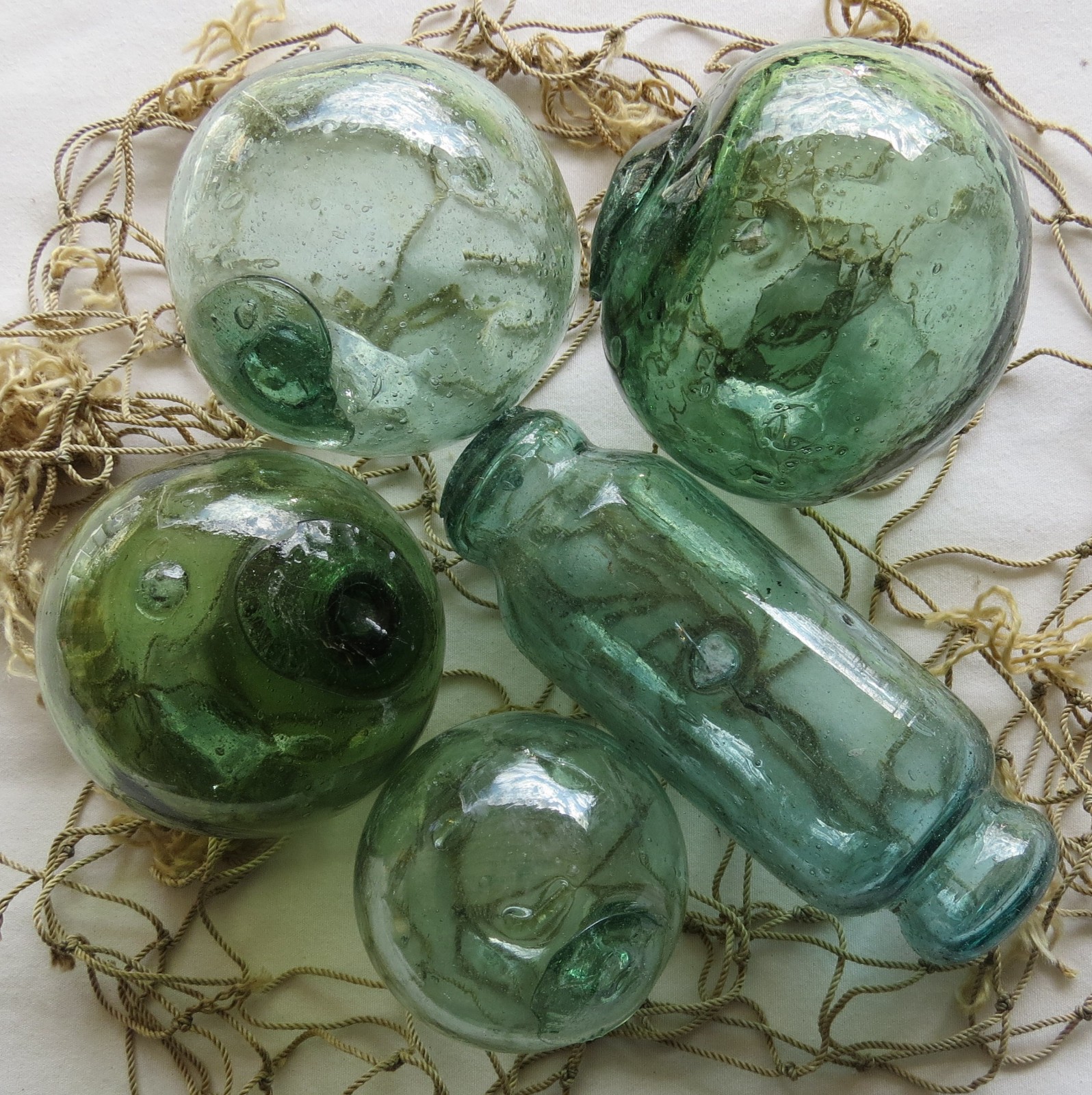 JAPANESE GLASS Fishing FLOATS Mixed Shades & Sizes (5) w/Inclusions Antiques!