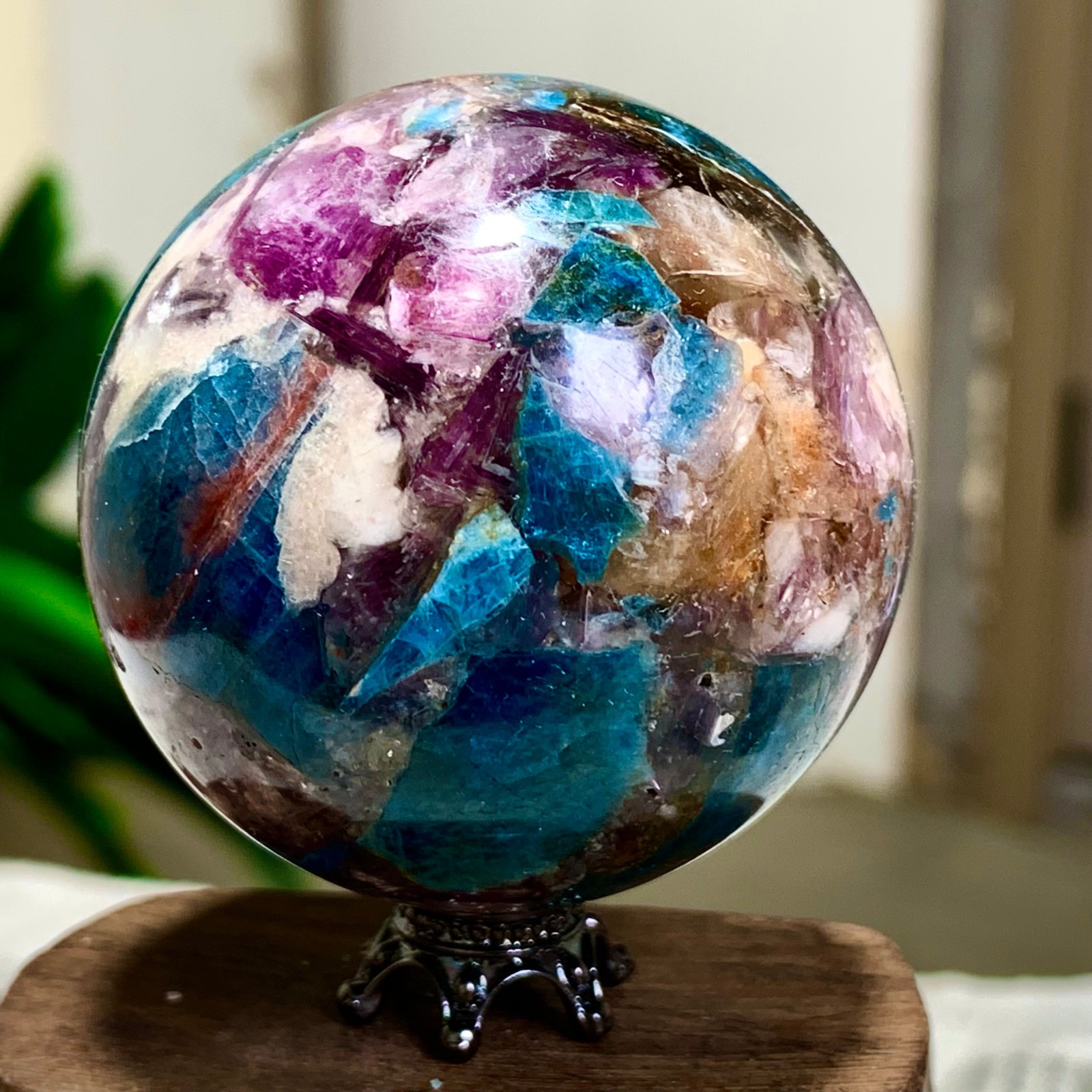 152G Natural Blue Aptite +Sun Stone purple lepidolite Sphere mineral sample