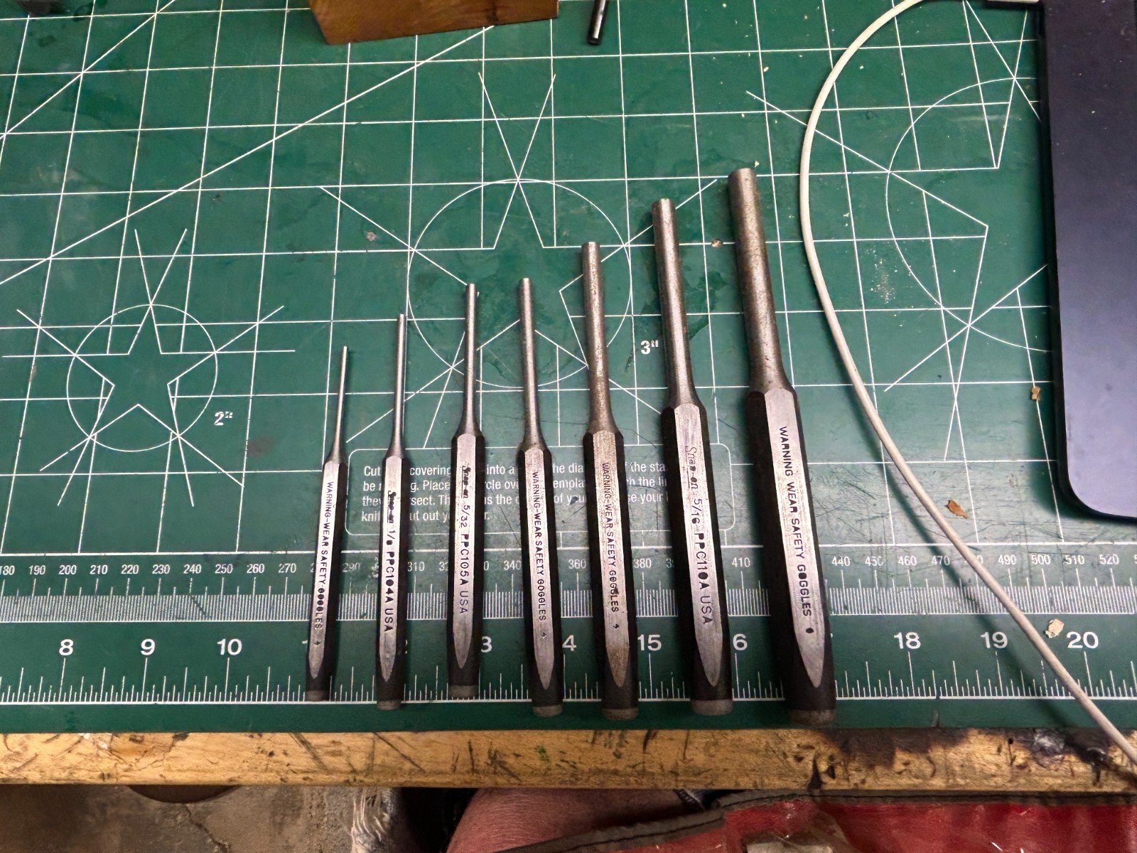 MACHINIST C HmGbcB TOOLS Snap On Tools Punch & Chisel Set in Case 21 Piece Set