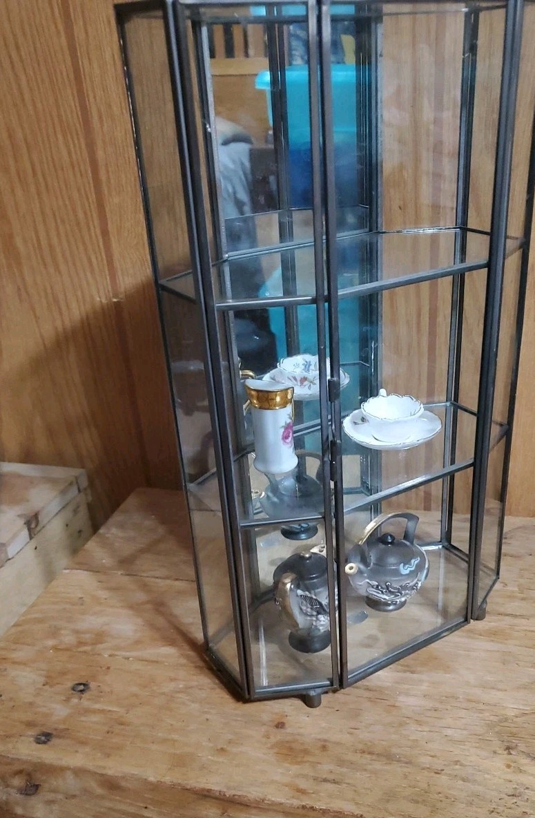 Vtg Brass Glass Hexagonal Curio Display Cabinet Showcase 2 Shelves Door