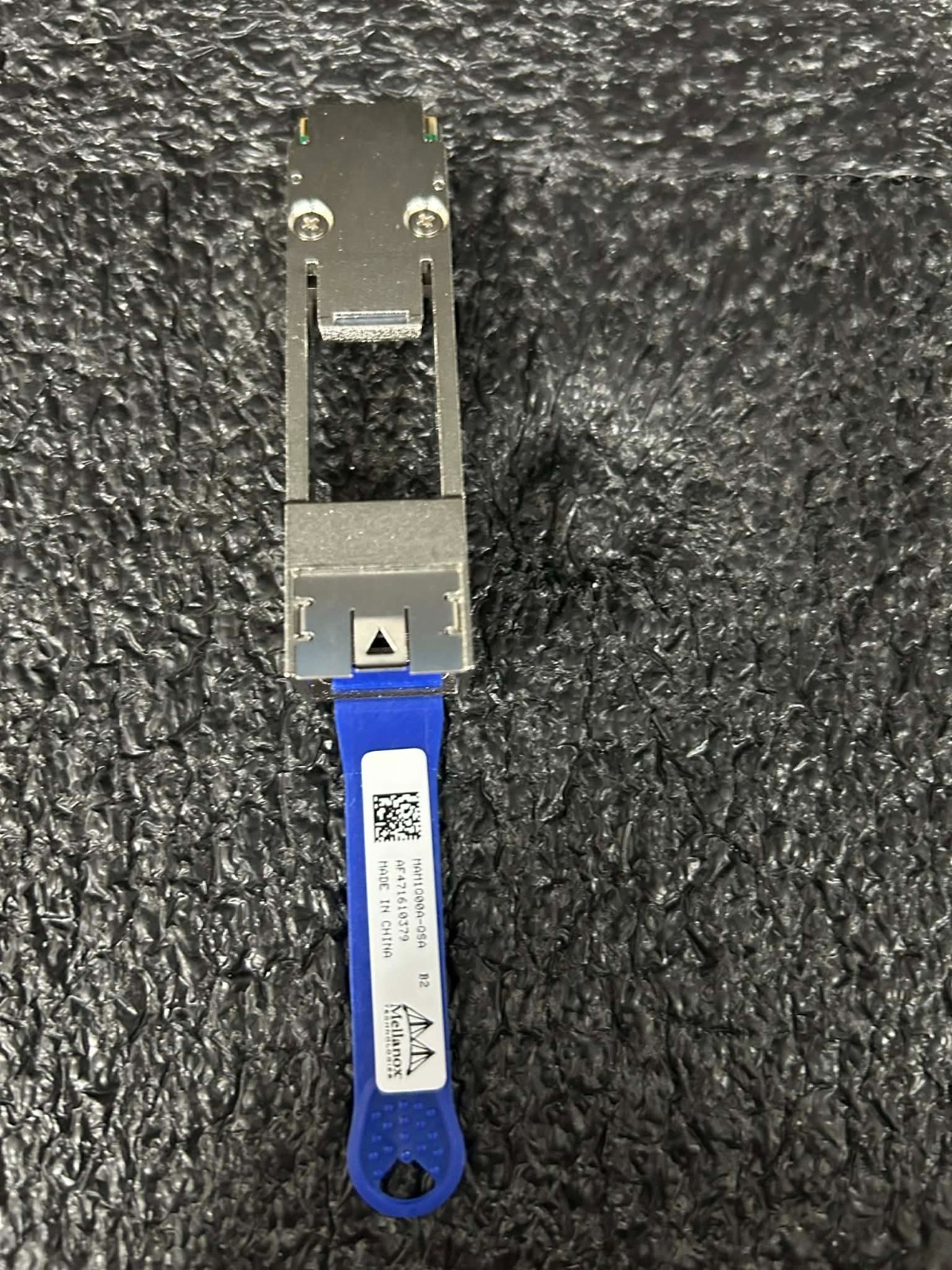 Mellanox MAM1Q00A-QSA QSFP to SFP+ Adapter 40GbE to 10GbE