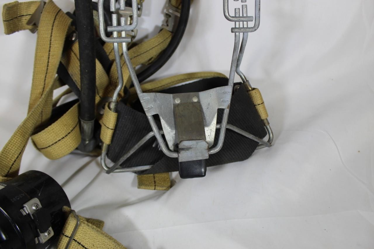 Scott 2.2 SCBA Harness with EZ Flow Regulator