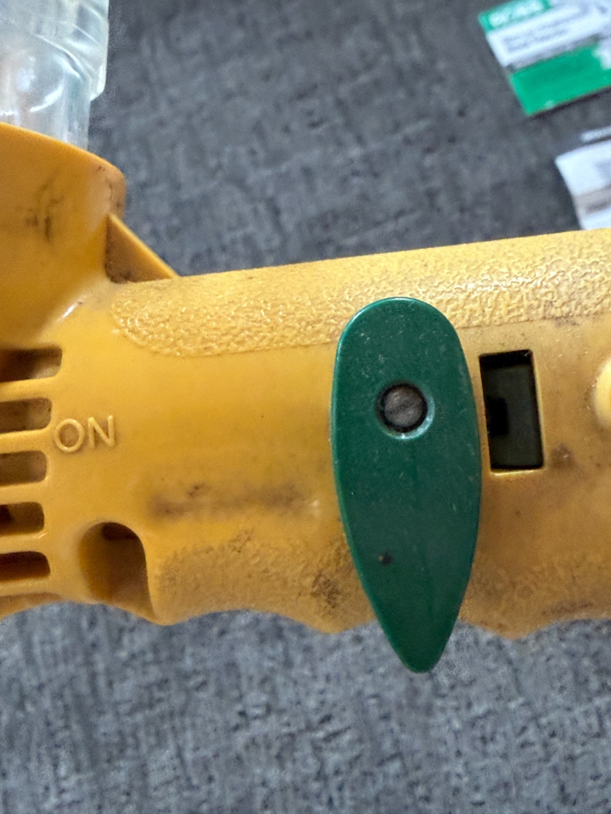 Vintage ROSS Root Feeder Fertilizer-Model 1200C w/ Feeder Refills