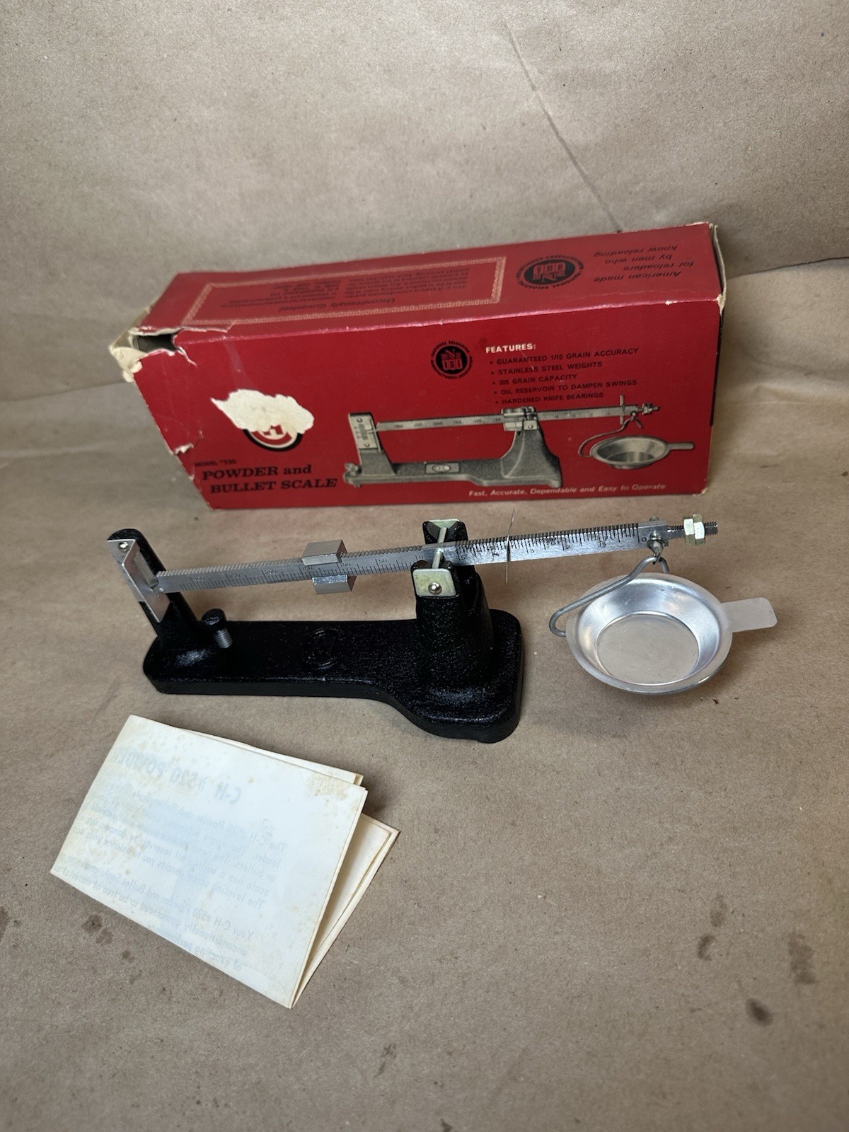 C-H #520 Powder & Bullet Scale Reloading Scale w/ Box & Instructions
