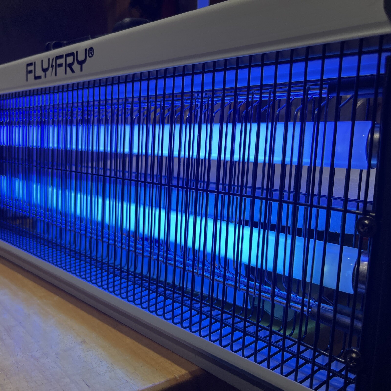 Extra Large Bug Zapper 40W 4000v Carry Handle XL Big Size Mosquito Open Box