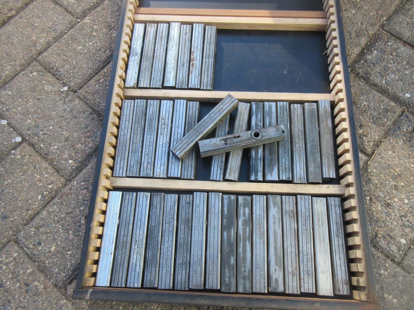 Letterpress Challenge 4 1/2" HI-SPEED Quoin   A80