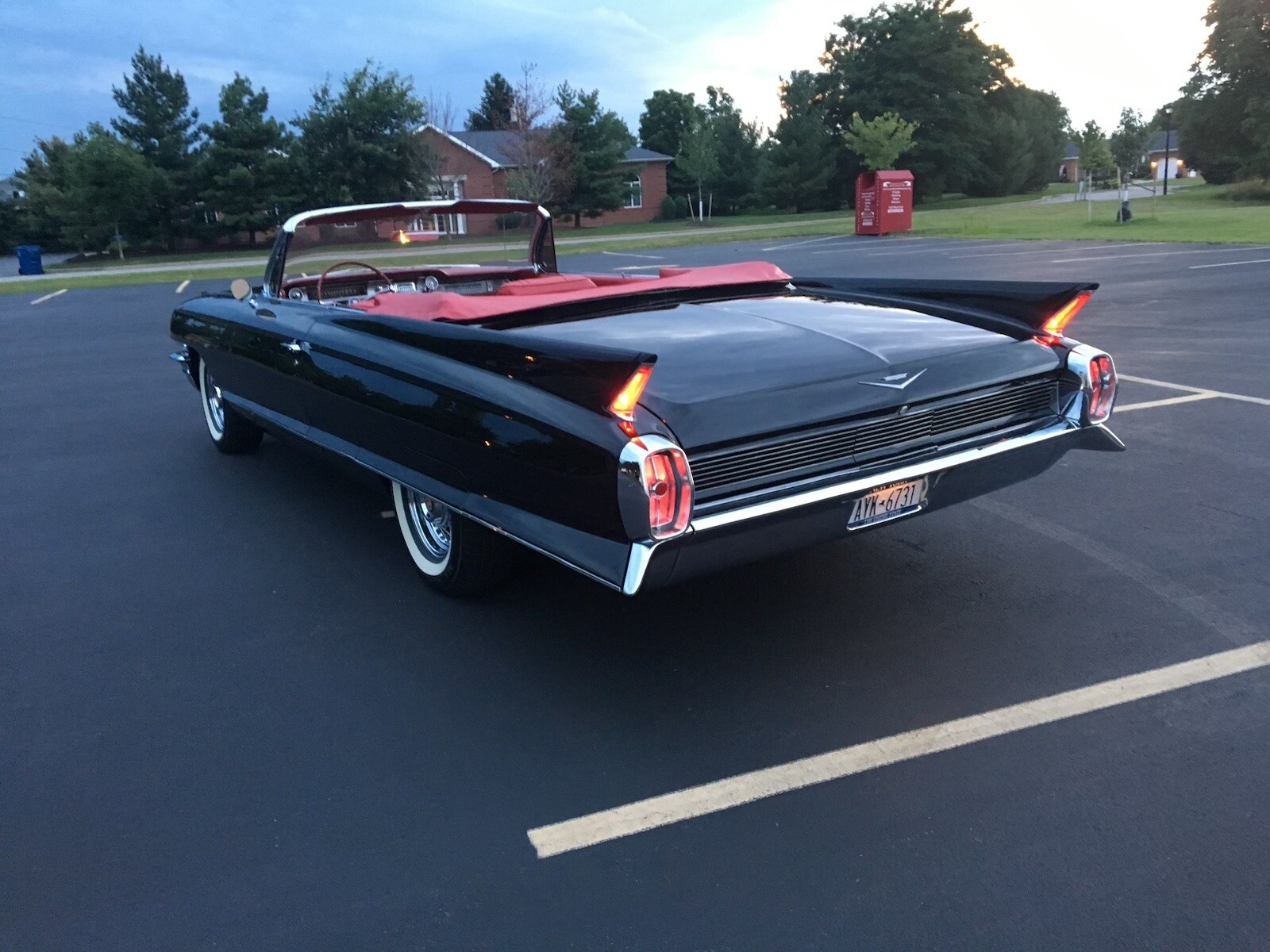 DMD1649 PPG Refinish Deltron 1 Gallon Jet Black Basecoat Paint