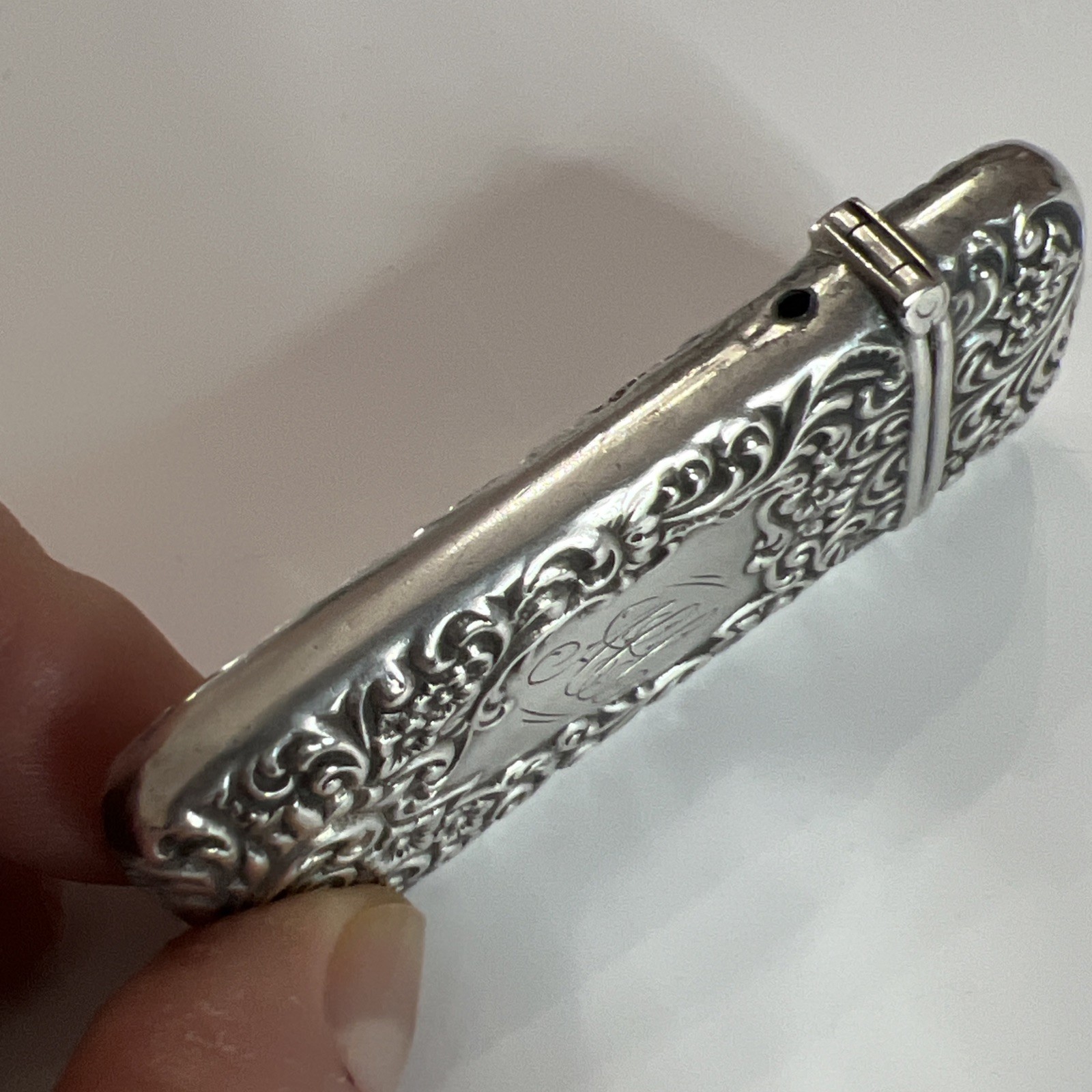 Antique Sterling Silver Ornate Floral Motif Match Safe Vesta Case HAS MONO