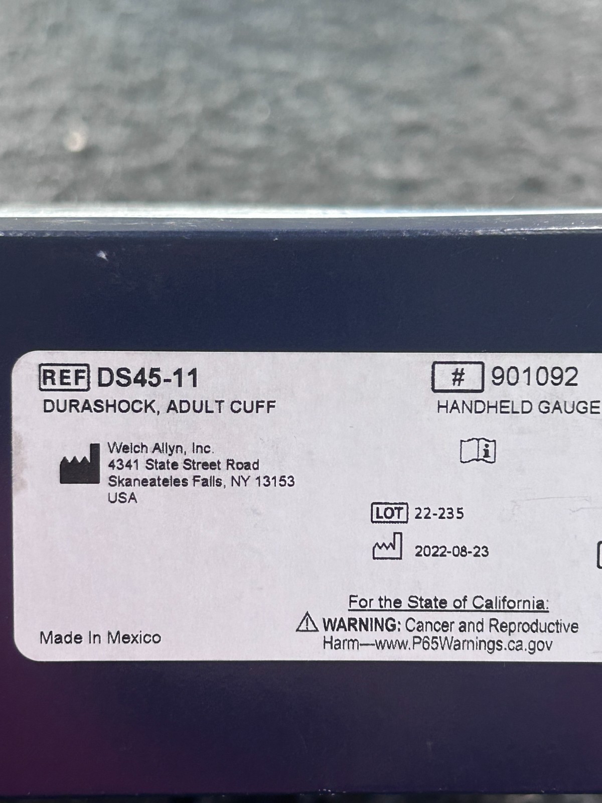 Welch Allyn DS45-11 Durashock BP Aneroid with Large Adult Cuff Ref 901092 - NEW