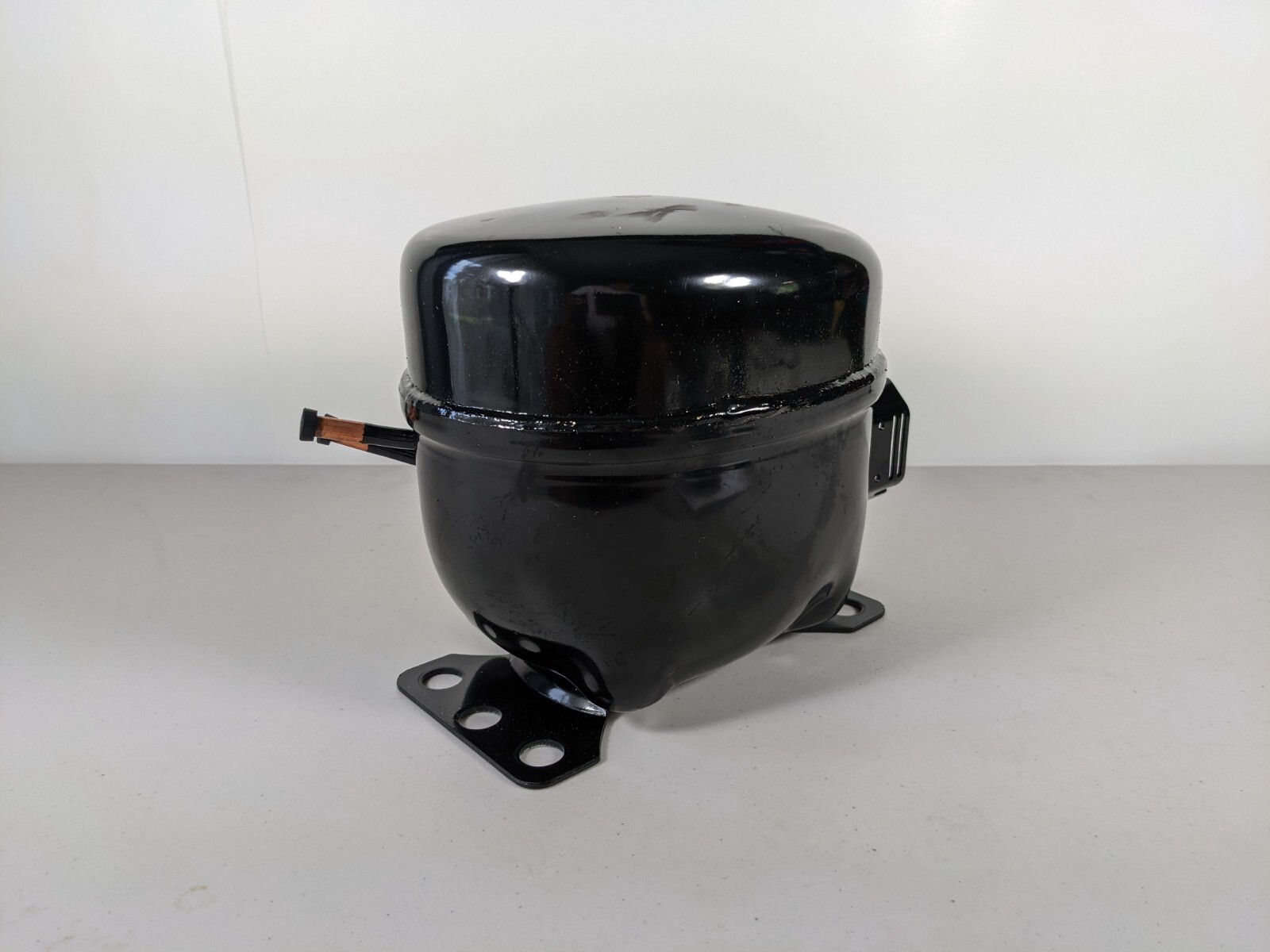 Sikelan GQR12TD Refrigeration Compressor 1/3HP 4521BTU 110-120V R134a HBP