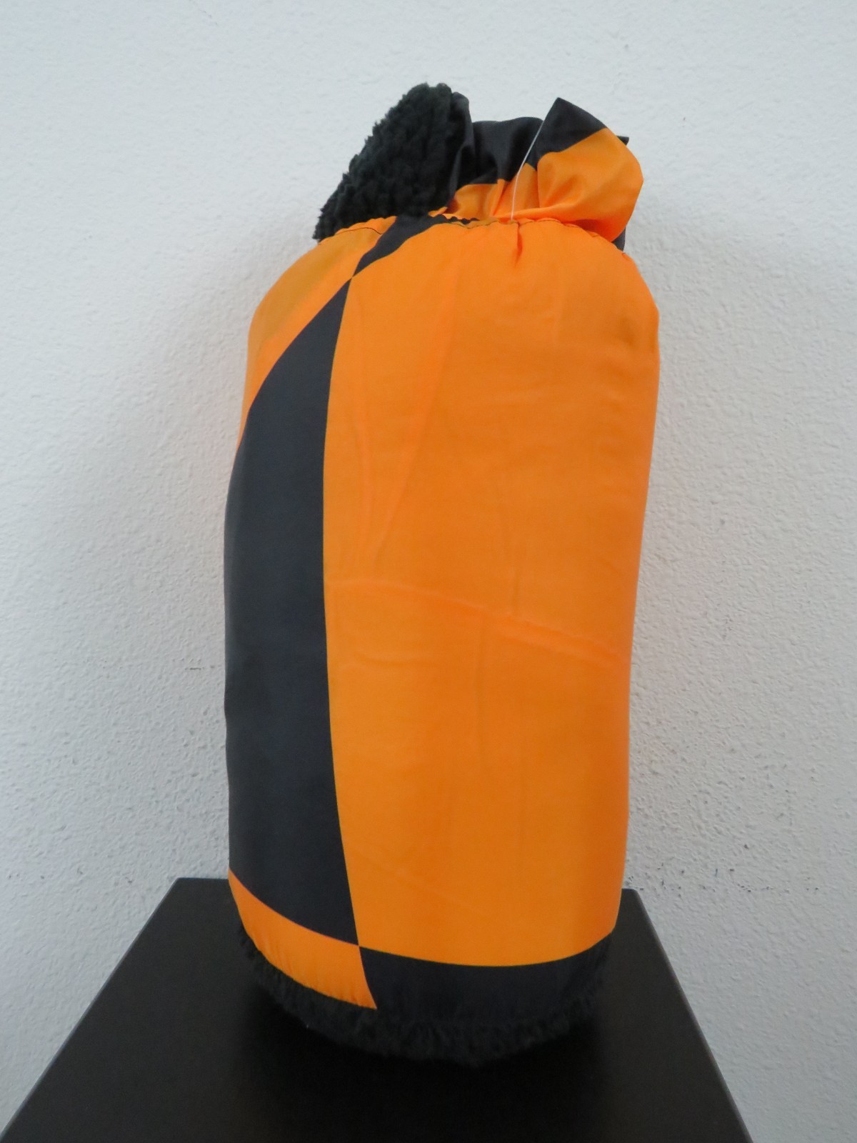 NWT The North Face Eco Wawona Camping Beach Travel Fuzzy Blanket Poncho $120