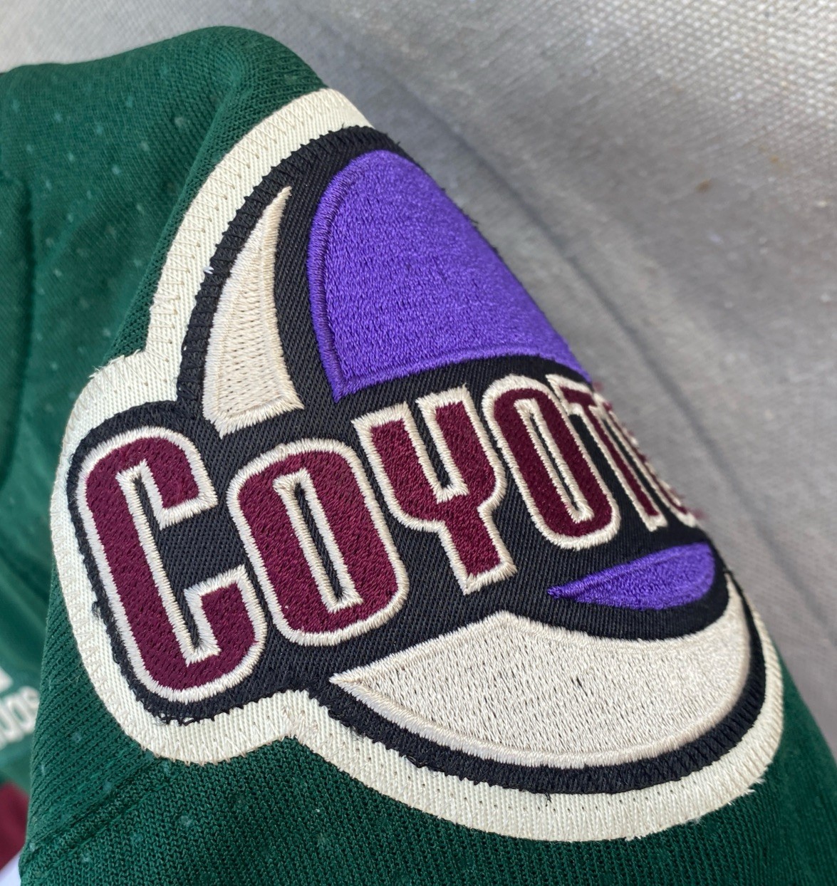 Arizona Coyotes Adidas Primegreen Away Kachina Jersey Size 50 Used ONCE w/ BOX