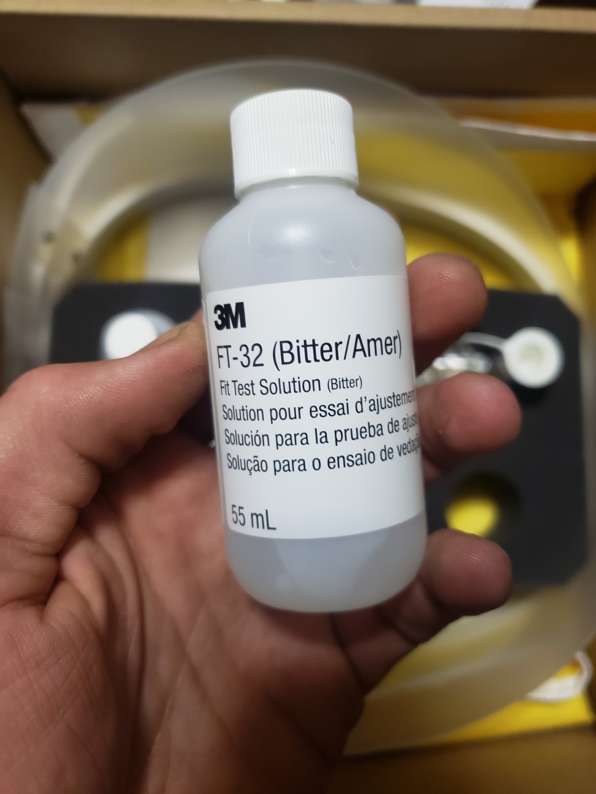 3M HealthCare FT-30 Qualitative Respirator Fit Test Kit Bitter Solution 3M 54203