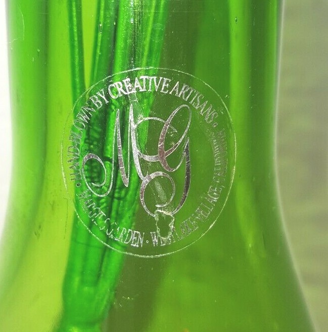 1 CREATIVE ARTISANS HANDBLOWN VASE GREEN AND WHITE CONFETTI 10.5 INCHES