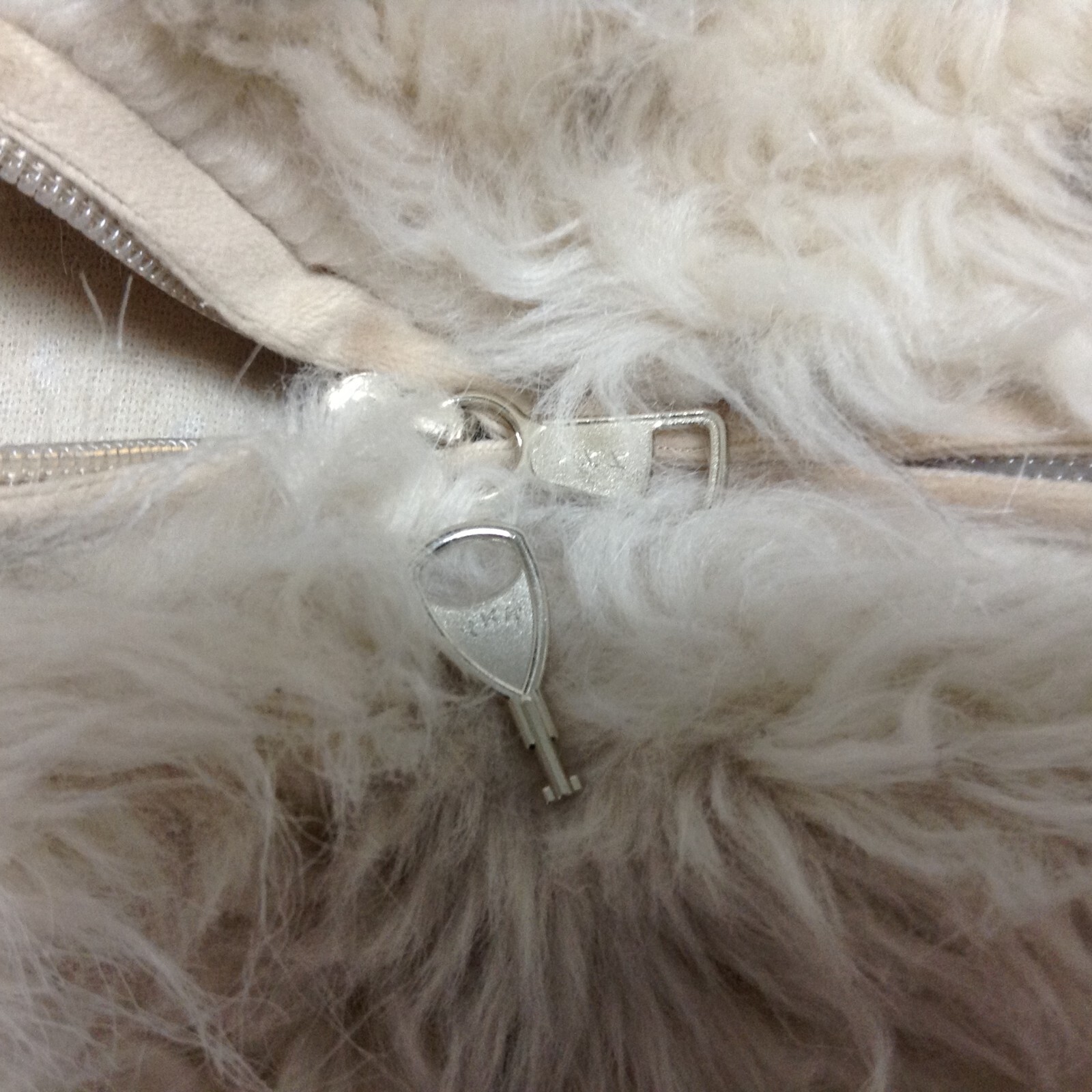 Pottery Barn PBTeen Large Bean Bag Chair cover Faux fur snowcat leopard large