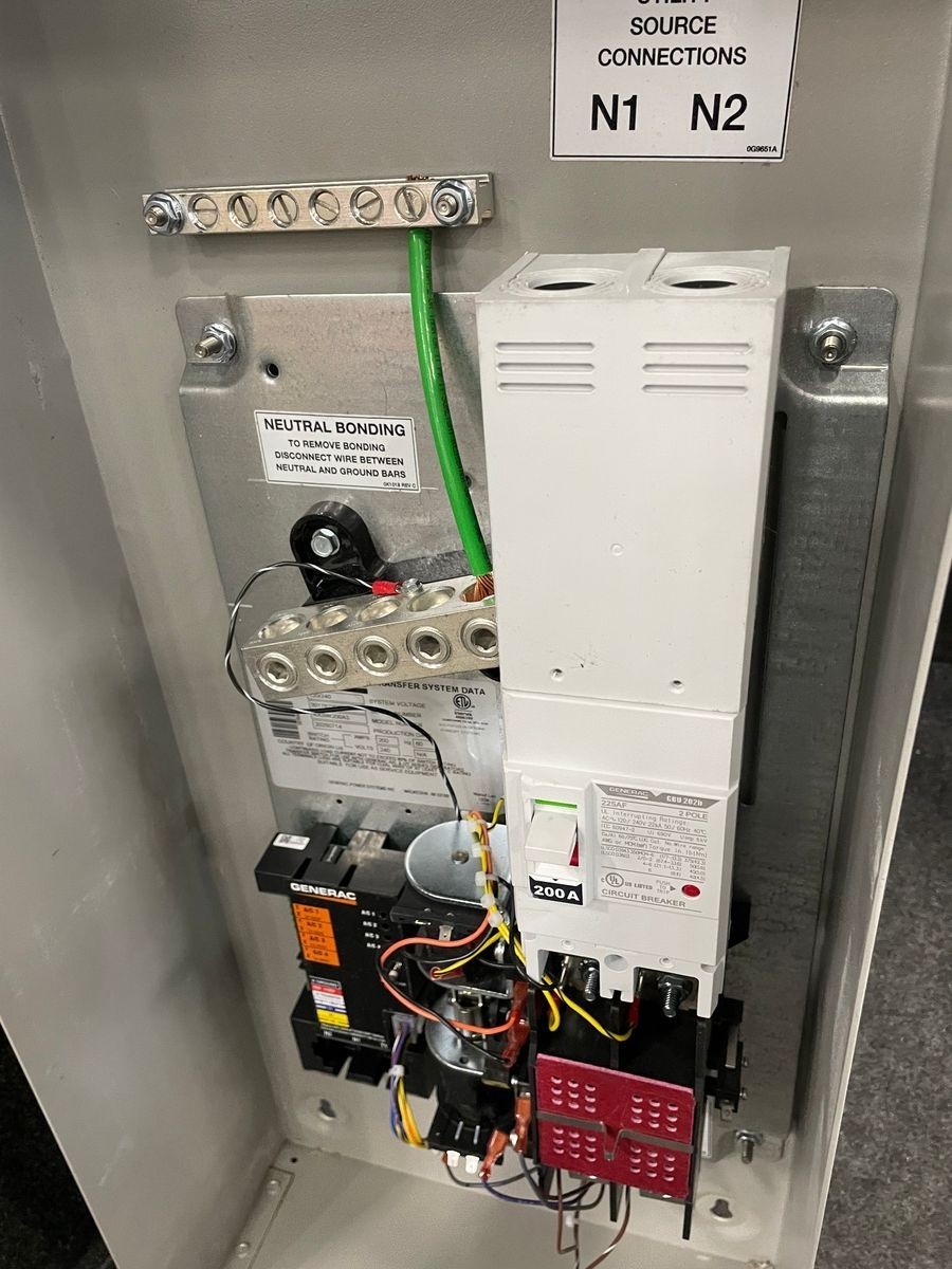 GENERAC RXSW200A3 Smart Transfer Switch 200A, 120/240V, 60Hz*