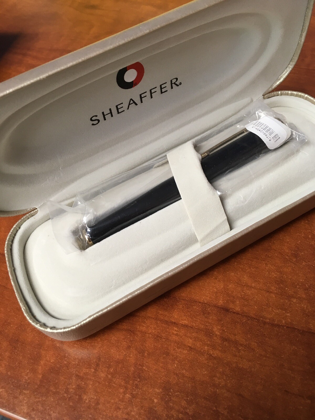 Sheaffer Agio COMPACT Black Lacquer "M Nib" Fountain Pen