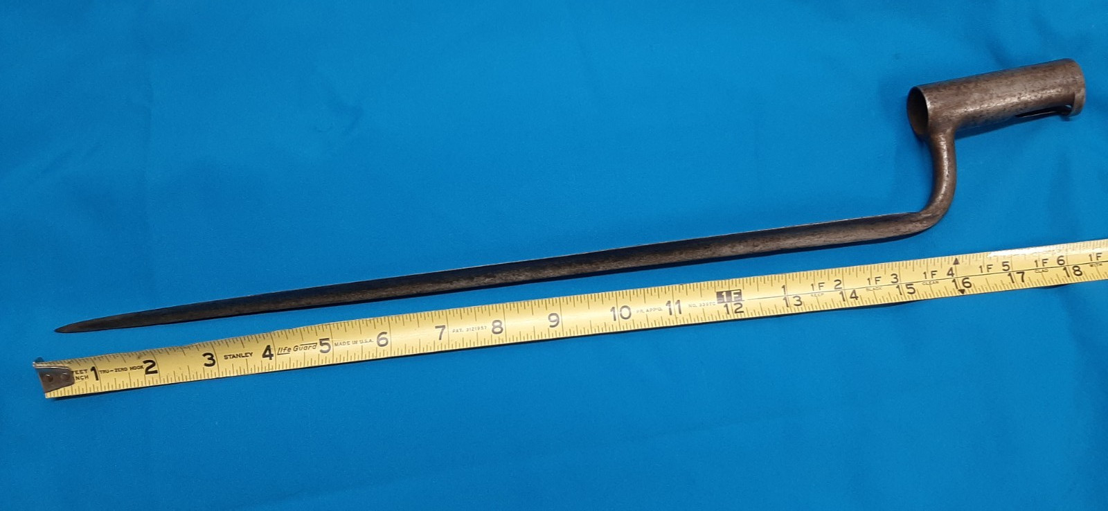 ***ANTIQUE ORIGINAL EARLY AMERICAN MUSKET/ RIFLE SOCKET BAYONET - UNMARKED***