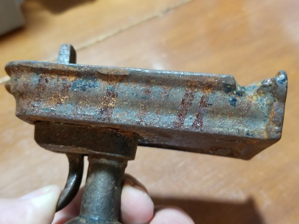 Vintage Cool Door Knob Pull Latch