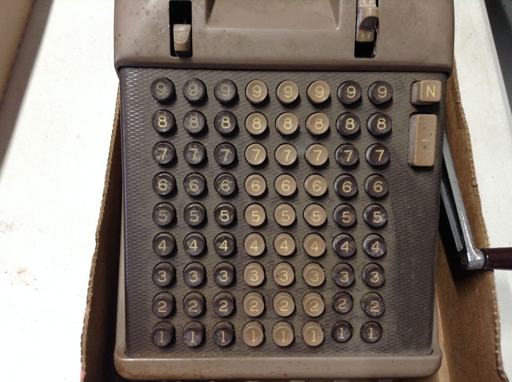 Vintage Victor Adding Subtracting Machine Brown 8 Columns