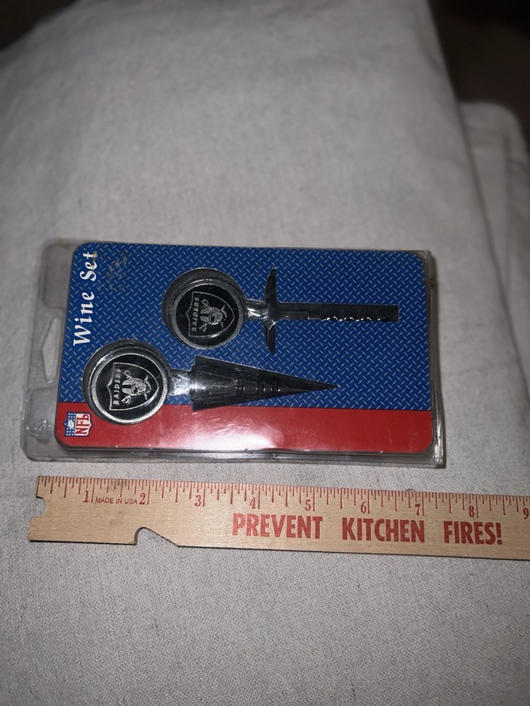 Raiders Corkscrew And Wine Stopper