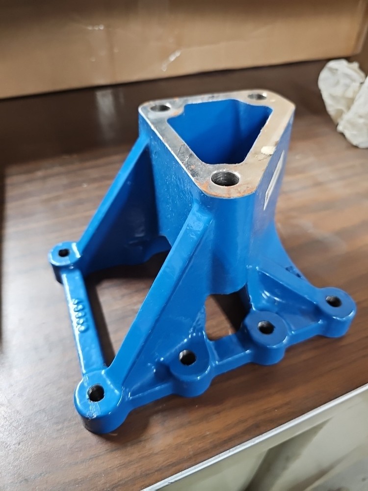 Cummins 4023037 Fan Support